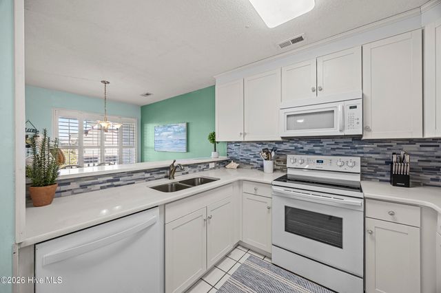 2123 Inlet Avenue B, Holly Ridge, NC 28445