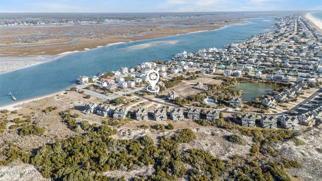 2123 Inlet Avenue B, Holly Ridge, NC 28445