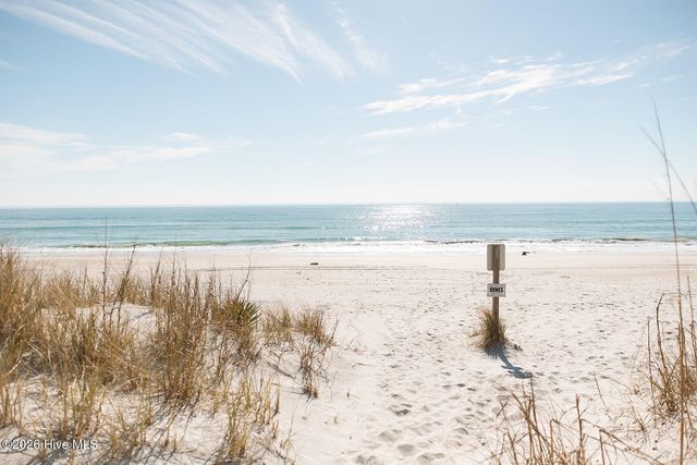 2123 Inlet Avenue B, Holly Ridge, NC 28445