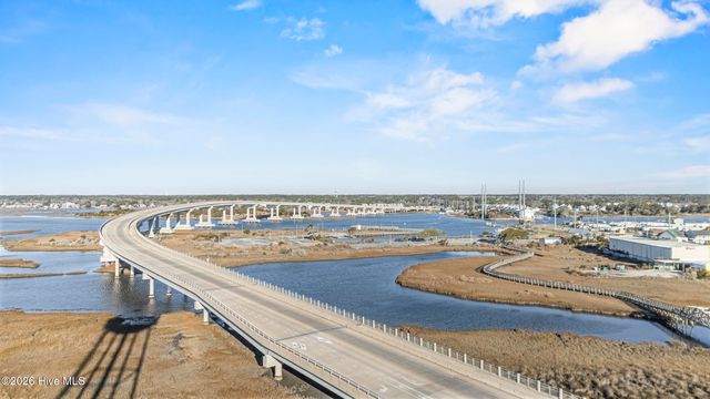 2123 Inlet Avenue B, Holly Ridge, NC 28445