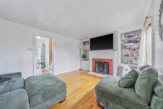 695 Front Street, Hempstead, NY 11550