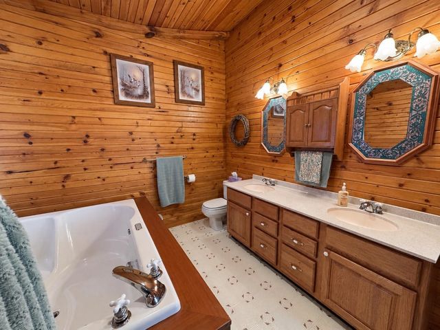 856 Matteson Road, Bennington, VT 05201