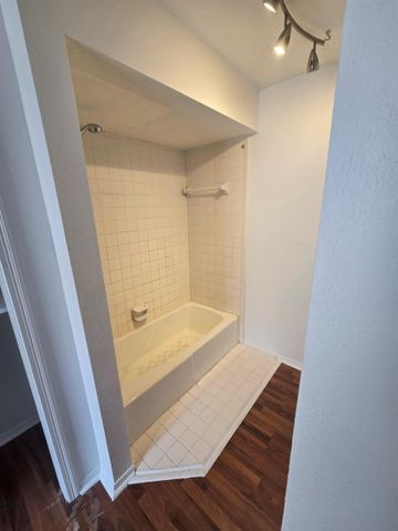 1746 Cloister Drive 12, Crosby, TX 77532