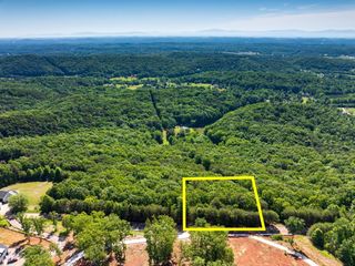 8100 Balata Drive 8100, Ooltewah, TN 37363