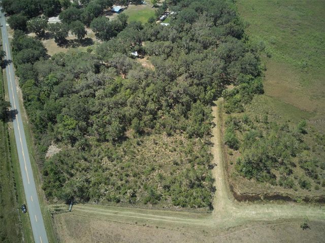 EMERALDA ISLAND ROAD, Leesburg, FL 34788