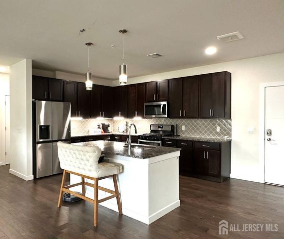 732 Lorhan Drive, Piscataway, NJ 08854