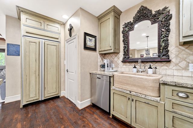 5055 Addison Circle 426, Addison, TX 75001