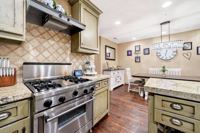 5055 Addison Circle 426, Addison, TX 75001