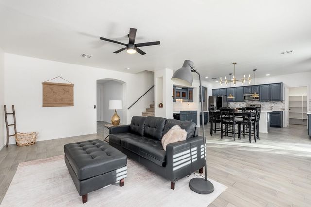 20858 N 90th Avenue, Peoria, AZ 85382