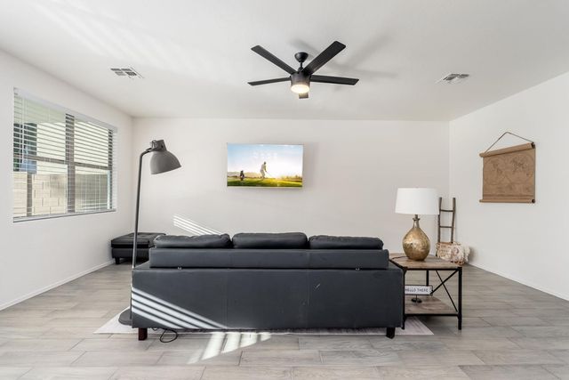 20858 N 90th Avenue, Peoria, AZ 85382