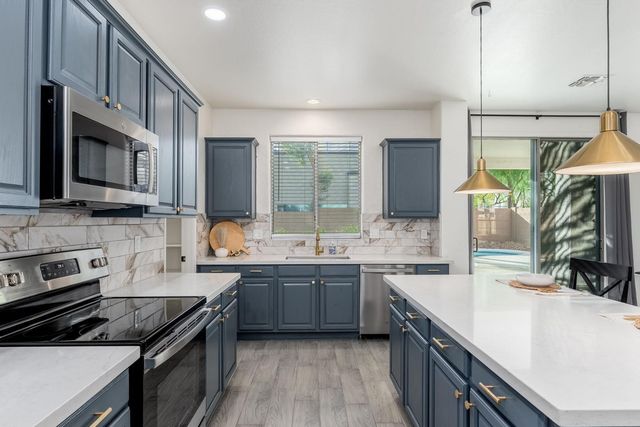 20858 N 90th Avenue, Peoria, AZ 85382