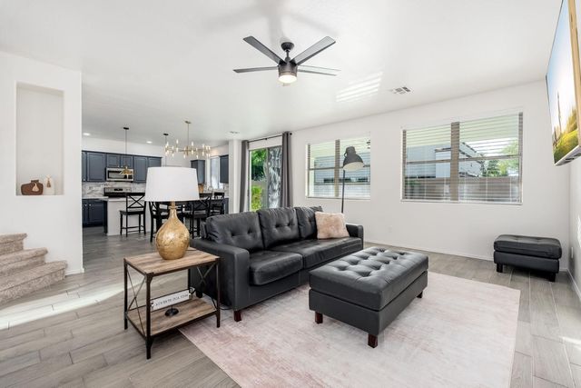 20858 N 90th Avenue, Peoria, AZ 85382