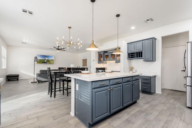 20858 N 90th Avenue, Peoria, AZ 85382