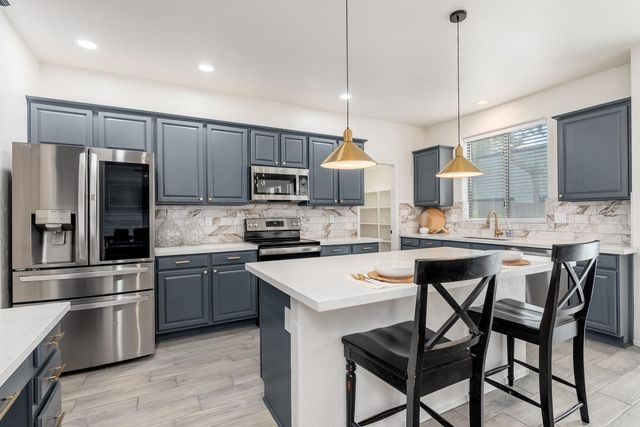 20858 N 90th Avenue, Peoria, AZ 85382