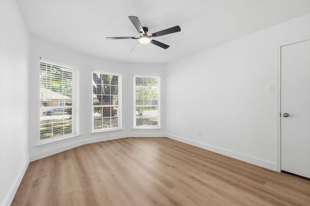 1140 W Hills Terrace, Saginaw, TX 76179