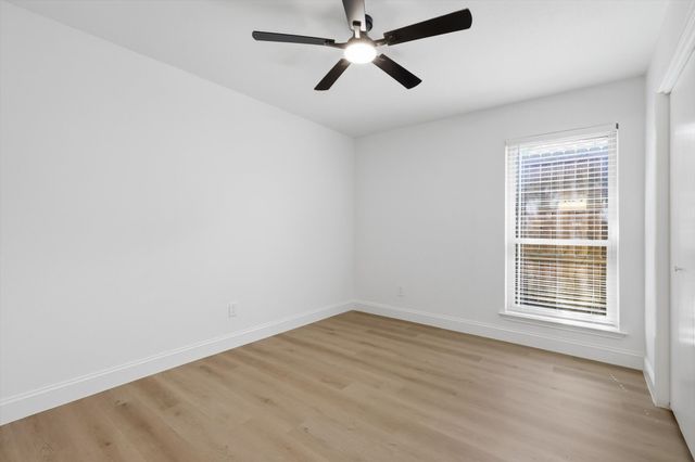 1140 W Hills Terrace, Saginaw, TX 76179