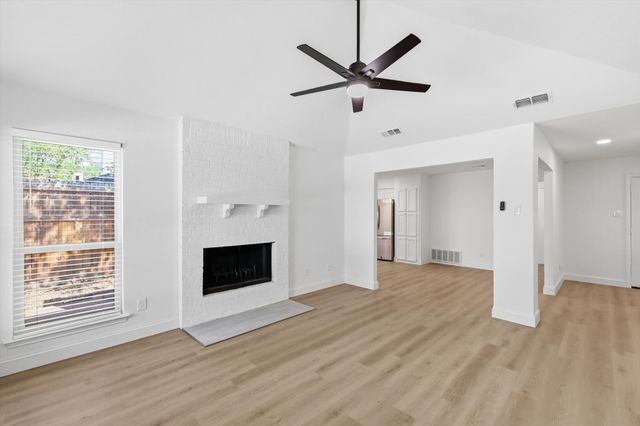 1140 W Hills Terrace, Saginaw, TX 76179