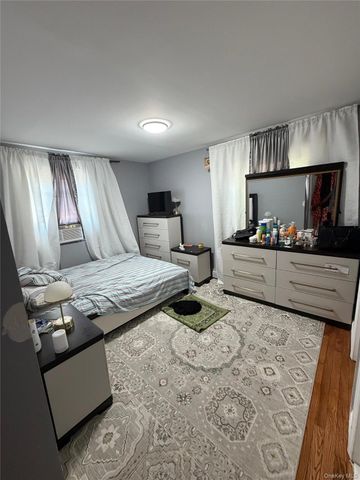 13047 176th Place, Jamaica, NY 11434