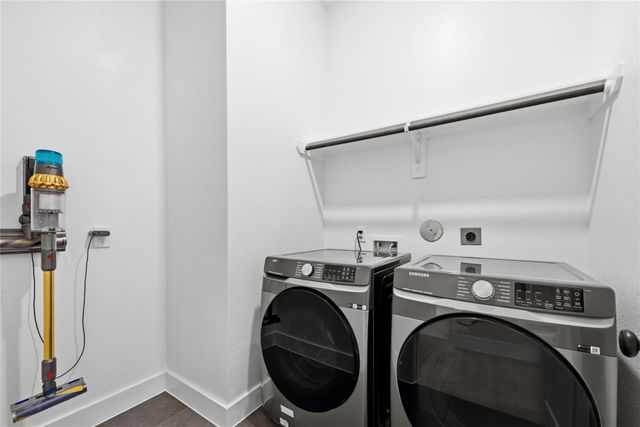 1223 Rolling Crest Drive, Missouri City, TX 77459