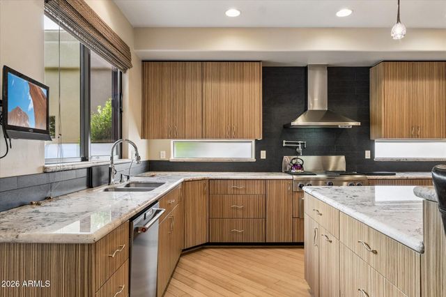 2559 E JADE Place, Chandler, AZ 85286