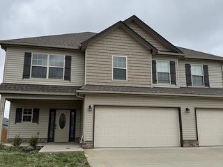 206 Elwell Rd, Clarksville, TN 37042