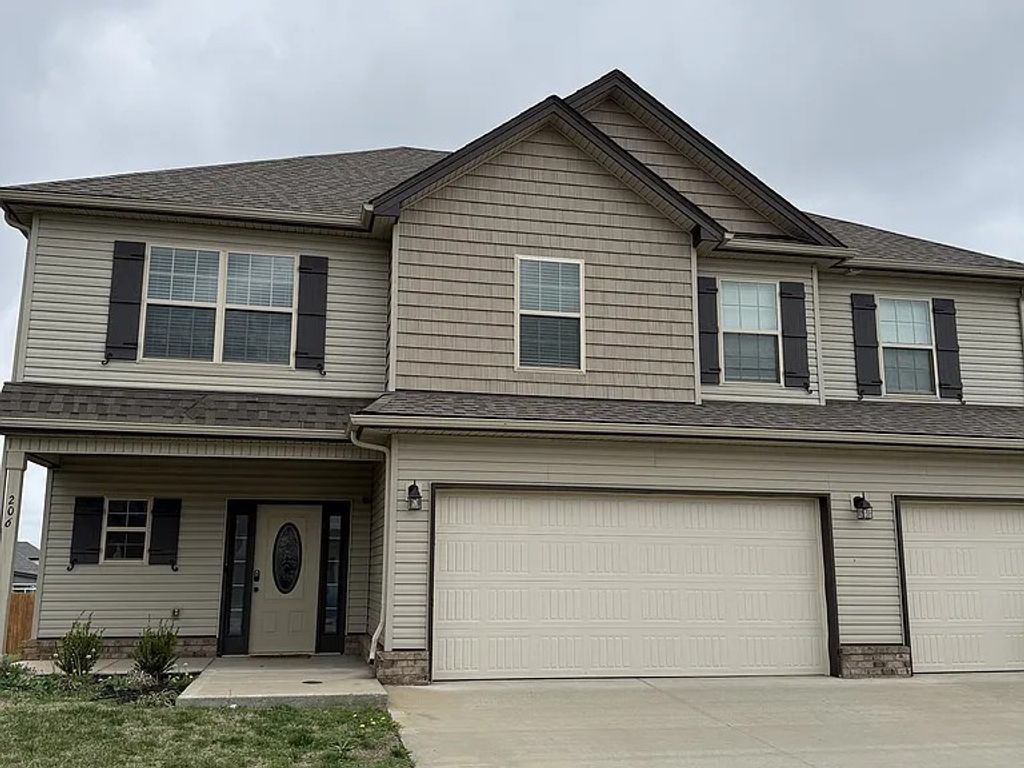 206 Elwell Rd, Clarksville, TN 37042