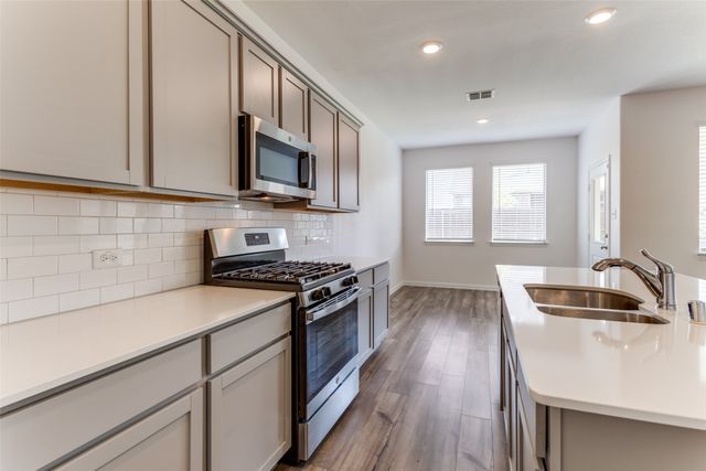 1207 Mesquite Lane, Princeton, TX 75407