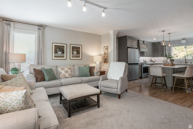 3636 E MACINTOSH LN, Cottonwood Heights, UT 84121