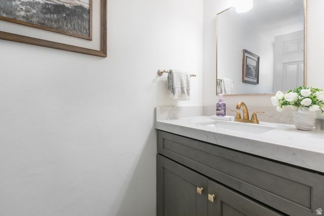 3636 E MACINTOSH LN, Cottonwood Heights, UT 84121