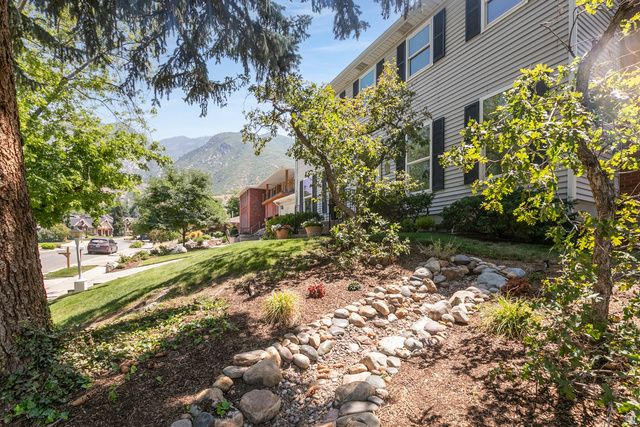 3636 E MACINTOSH LN, Cottonwood Heights, UT 84121