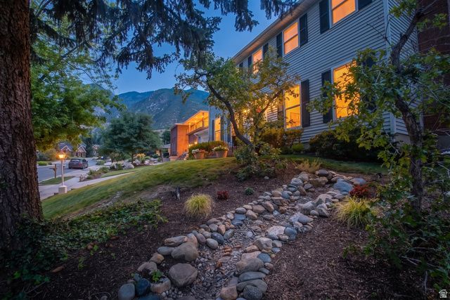 3636 E MACINTOSH LN, Cottonwood Heights, UT 84121