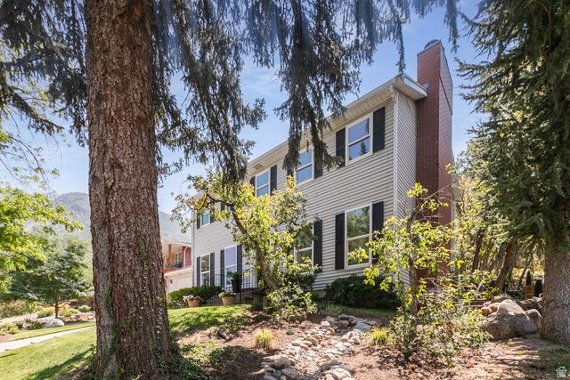 3636 E MACINTOSH LN, Cottonwood Heights, UT 84121