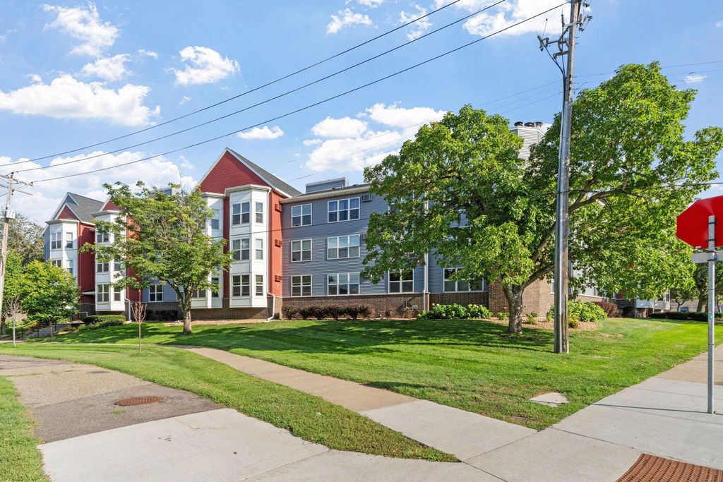 720 3rd Avenue NE 325, Minneapolis, MN 55413 — exterior