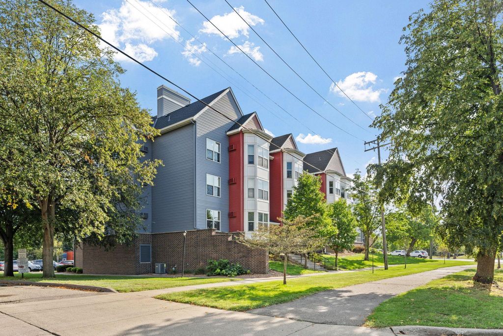 720 3rd Avenue NE 325, Minneapolis, MN 55413 — photo 2