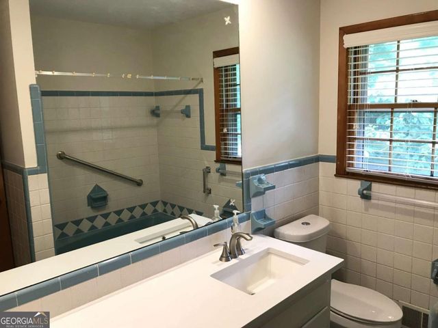 1321 Mary Dale Drive, Lilburn, GA 30047