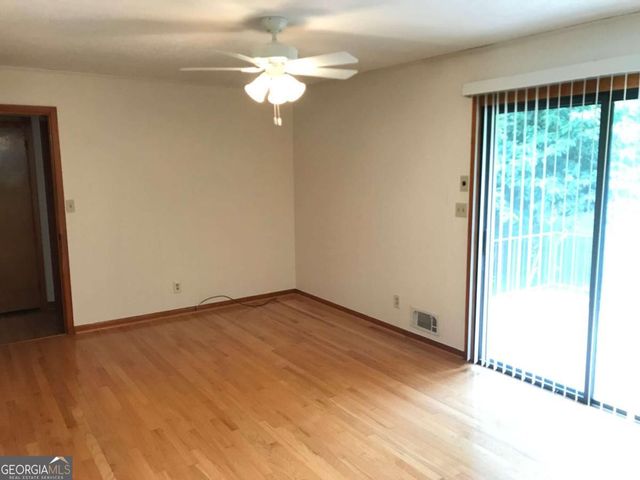 1321 Mary Dale Drive, Lilburn, GA 30047