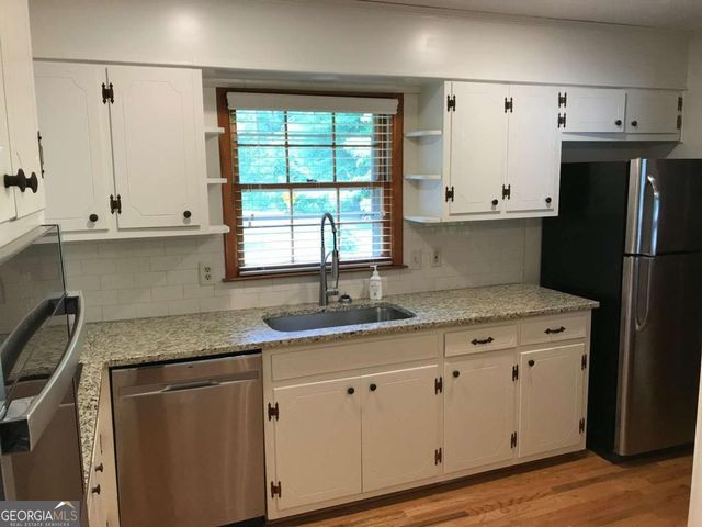 1321 Mary Dale Drive, Lilburn, GA 30047