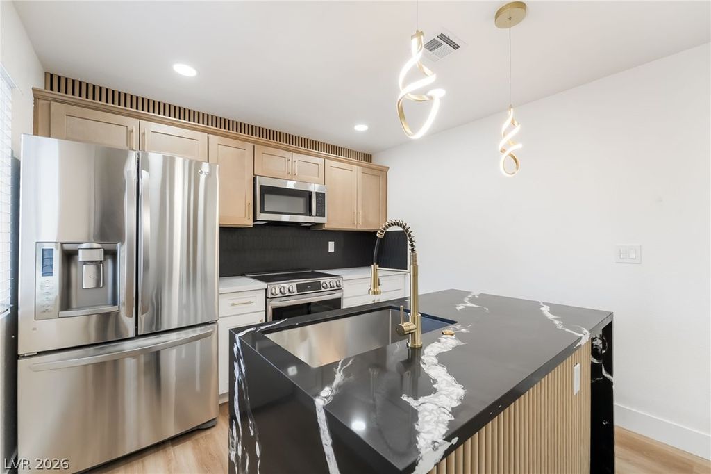 5332 River Glen Drive 400, Las Vegas, NV 89103 — exterior