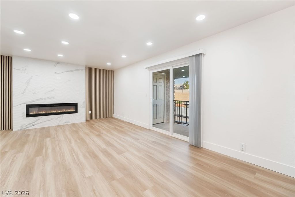 5332 River Glen Drive 400, Las Vegas, NV 89103 — photo 5