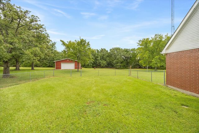 10495 Holly Creek Road, Terrell, TX 75160