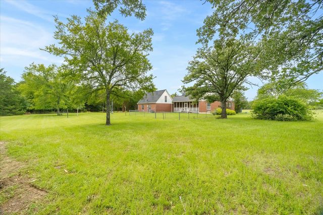 10495 Holly Creek Road, Terrell, TX 75160