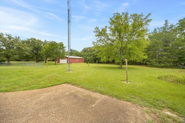 10495 Holly Creek Road, Terrell, TX 75160