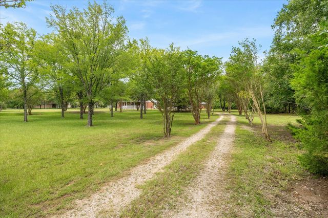 10495 Holly Creek Road, Terrell, TX 75160
