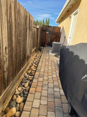 2171 Spruce Drive, Hollister, CA 95023