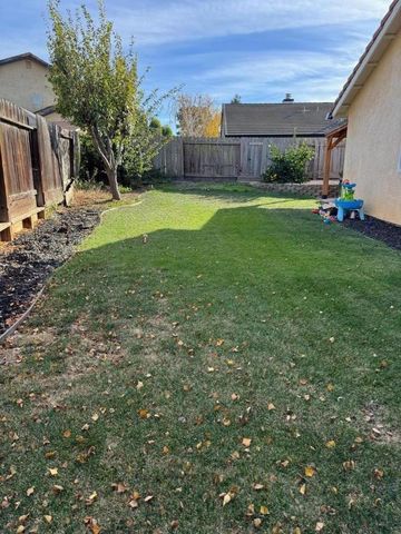 2171 Spruce Drive, Hollister, CA 95023