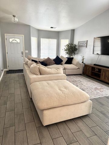 2171 Spruce Drive, Hollister, CA 95023