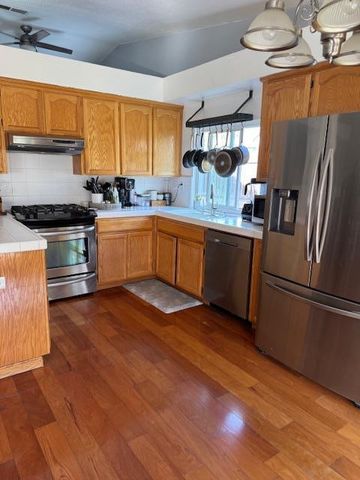 2171 Spruce Drive, Hollister, CA 95023