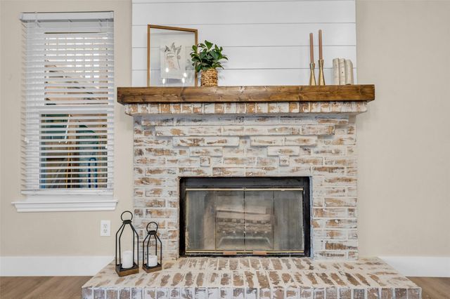 7114 Charred Pine Drive, Magnolia, TX 77354