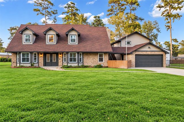 7114 Charred Pine Drive, Magnolia, TX 77354