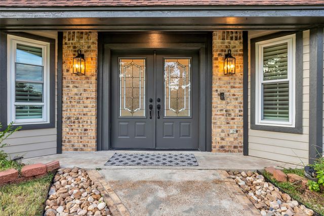 7114 Charred Pine Drive, Magnolia, TX 77354